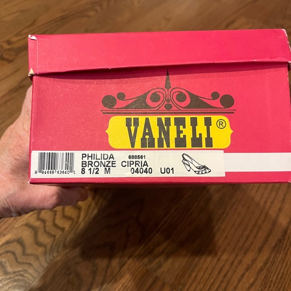 Vaneli Bronze 3.5” heel - Picture 2 of 5